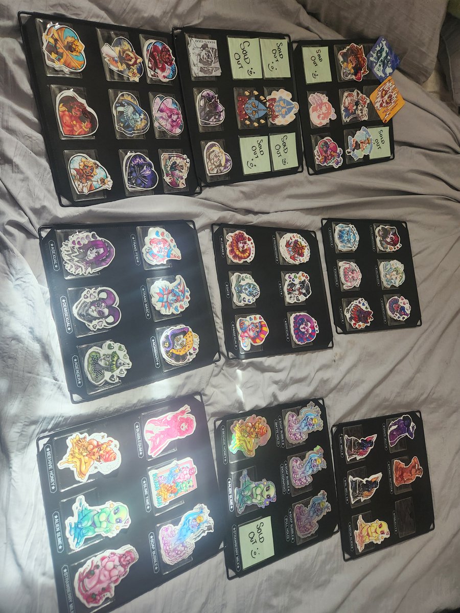 24HourDreamerX's tweet photo. Sticker restock time! There's 7 designs out of stock and more that are really low!! https://t.co/gxeBVJP0SX