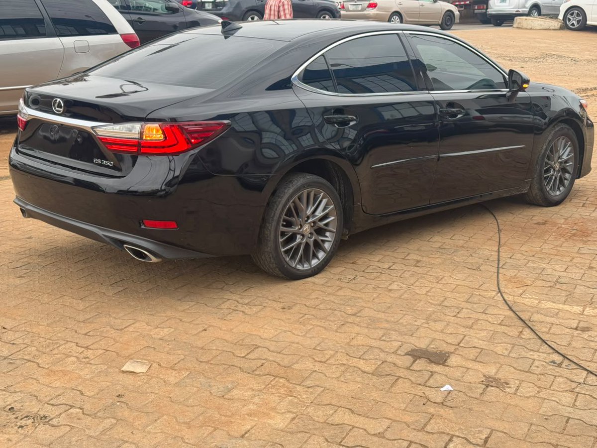 Bigpee_001's tweet photo. EXTREMELY CLEAN FOREIGN USED 2018 LEXUS ES350
WITH JULY CUSTOM DUTY

28,000,000,00

LOCATION - LAGOS 

CALL/WHATSAPP - 08133101561

#Abujacars #lagoscars #ES350 https://t.co/qYWKxNucTE