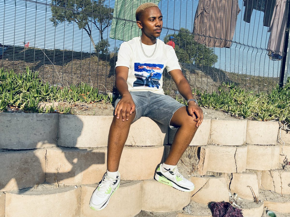 DaRealLebo's tweet photo. 🌪️🌪️ Self proclaimed Ep merchandise 🌪️🌪️ 

https://t.co/phbgKsIN8y
#capetown #hiphop #sahiphop https://t.co/ntZE3NaUxt