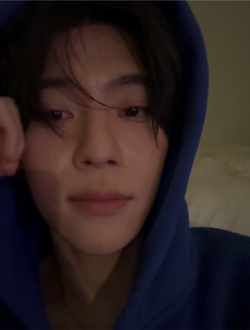 weeewoomenow's tweet photo. 새로 입덕함 https://t.co/94eWZBA2vn