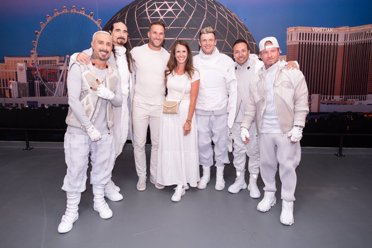 backstreetboys's tweet photo. https://t.co/7XeW5vnooC