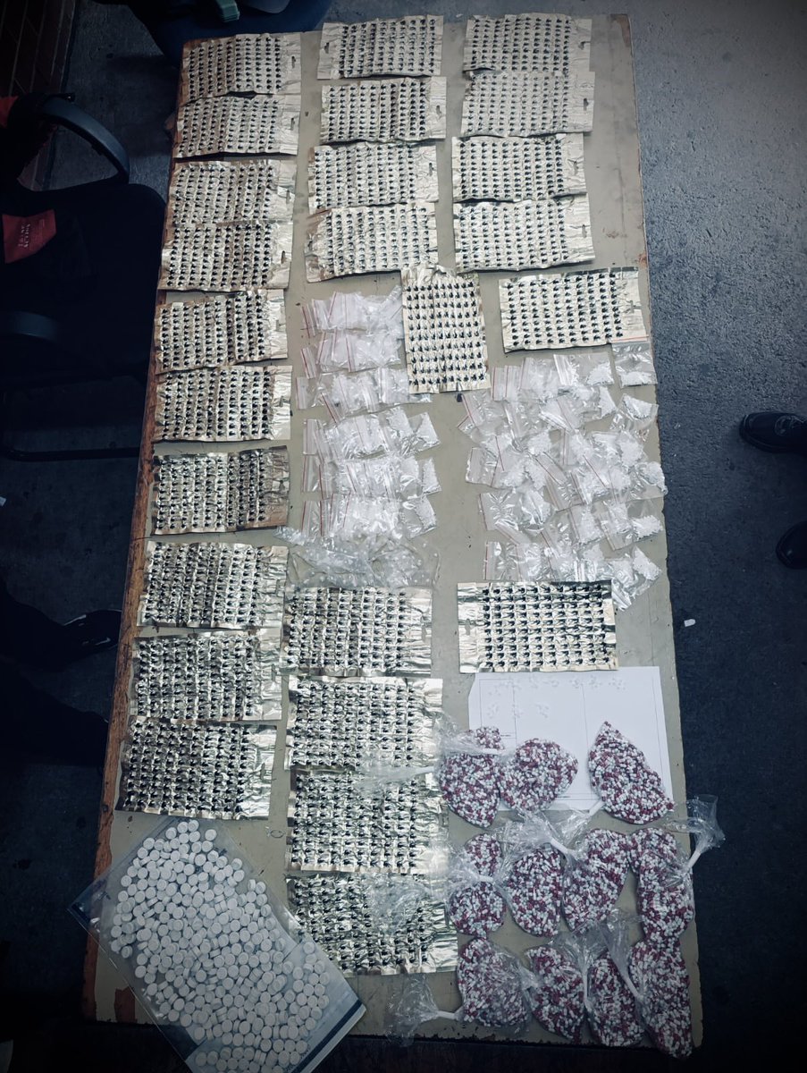 DasenThathiah's tweet photo. More than R1 million in drugs have been seized by police in Phoenix this afternoon.

One person - a 39-year-old man - was arrested at the Rinkford Road property.

The operation was conducted by the Durban Metro Police's Tactical Support Unit, which had gathered intelligence from buyers in the area. 

A search warrant was then obtained after weeks of investigations.

The recovered drugs include Mandrax tablets, crack cocaine, and heroin.

@eNCA