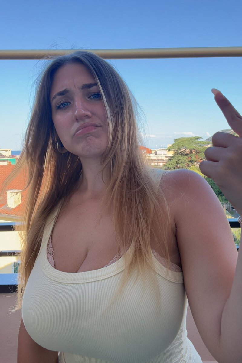 Chirifrancescaa's tweet photo. Hi🤭 https://t.co/8vHUwTGKnA