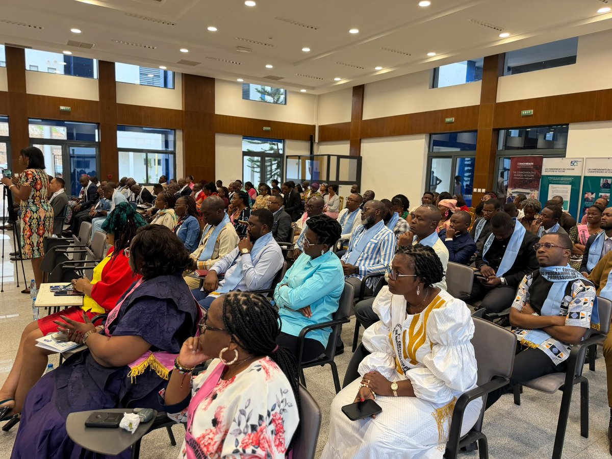 CamilleAkoaP's tweet photo. J’ai procédé ce jour au lancement officiel du Programme de mentorat professionnel, dont la première promotion est baptisée « Émergence et Transmission ».
#FEICOM #Mentorat #CapitalHumain #Transmission #Relève #Émergence https://t.co/wu5nwLg10Z