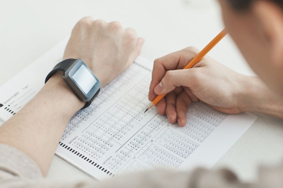 FairTestOffice's tweet photo. Let's not assume the trend is to requiring admissions tests for college again. Over 90% of schools still test optional or free: a rational, effective and just policy, esp. for publics. A thorough Higher Ed Dive article. #TestOptional #CollegeAdmissions 
https://t.co/AEy8EvZ0fK https://t.co/yqq6wMON3p