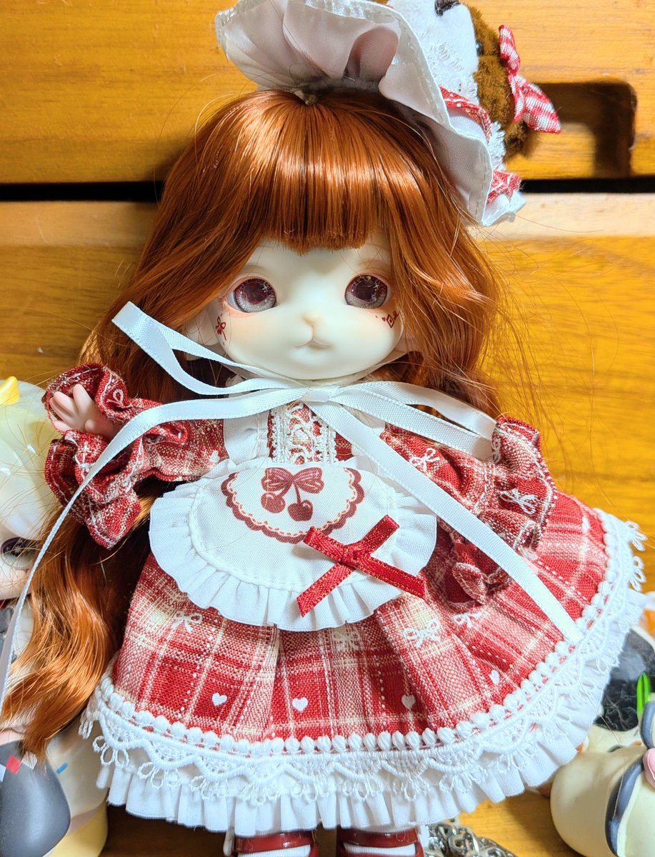 mot_esche's tweet photo. とーーーーっても可愛いのに私がドールの扱い方初心者すぎてウィッグが上手くできなかった😭
ごめんよ～MIMIAちゃん～😭😭
でもめちゃくちゃ可愛い🧸❤ https://t.co/CKdjrcIsBm