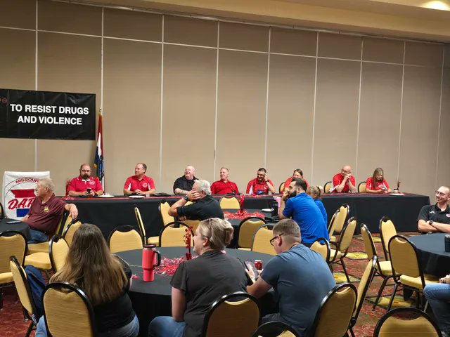 PickpocketGene's tweet photo. Great time presenting my “Magic with a Message” at the 2026 D.A.R.E. Officers Training Conference—using magic, comedy, and pickpocketing to make important lessons about distraction, decisions, and safety memorable! https://t.co/UbgCF3ZrLP