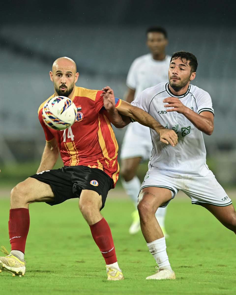 IndianFootball's tweet photo. 🇮🇳 East Bengal FC 4️⃣-1️⃣ Al Arabi SC 🇰🇼
The #ISL Champions are through to the AFC Champions League Two group stage! 🤩

Congratulations to @eastbengal_fc  for winning their #ACLTwo Preliminary Stage match in Kolkata. ❤️💛

📸 @eastbengal_fc 

#IndianFootball https://t.co/7eJvhz2axF