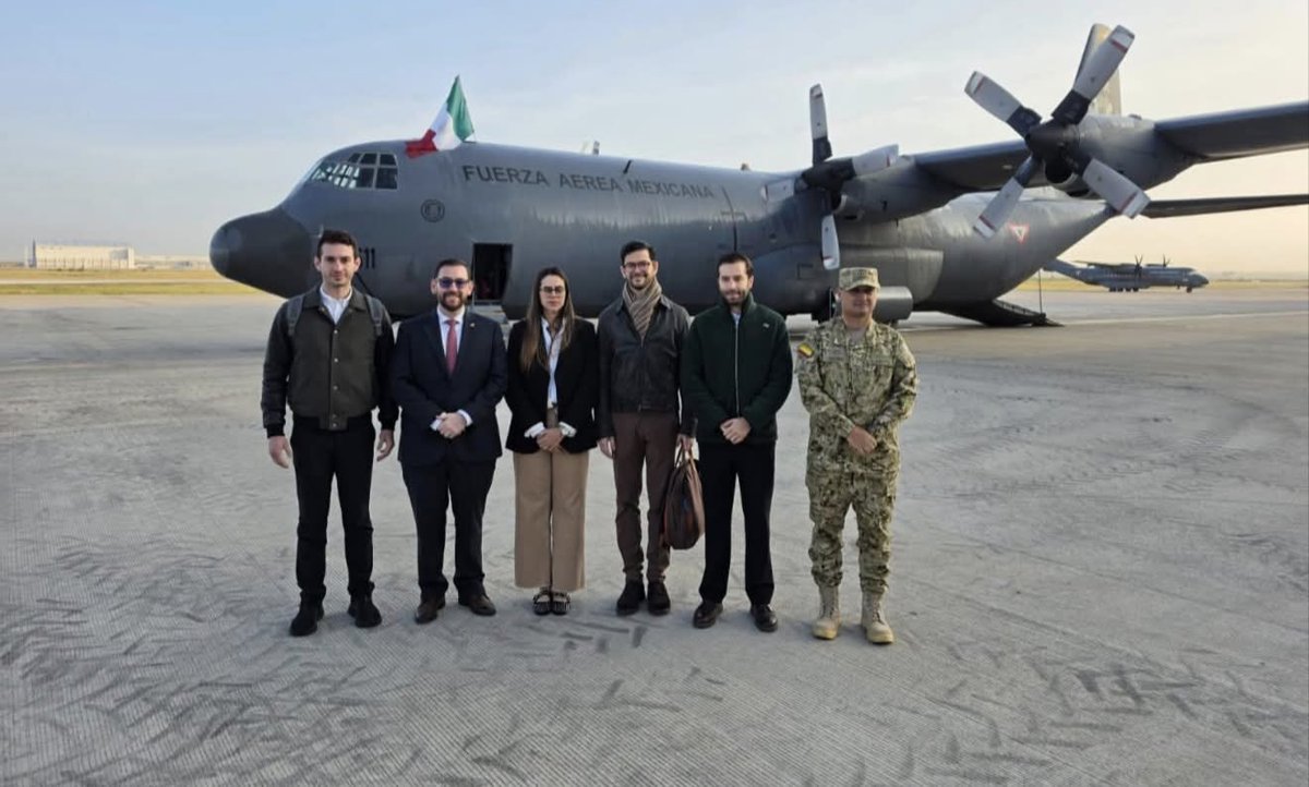 foro_militar's tweet photo. ✈️🇲🇽 Dos aviones de la Fuerza Aérea Mexicana partieron rumbo a Pereira con 854 despensas y 19.5 toneladas de ayuda humanitaria https://t.co/2O3KAxN0Sx
