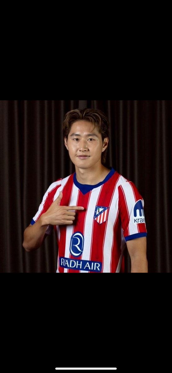 Nifemien3e's tweet photo. @ConnerJCole_ Lee kang to Atletico Madrid for 35 million euros i think is a steal always thought he was a great player but got outshined buy the PSG big names he still 25 and has a lot to offer. He easily has 7,8 years left in the tank and I think he will do well in LaLiga https://t.co/D2UFmaZX9d
