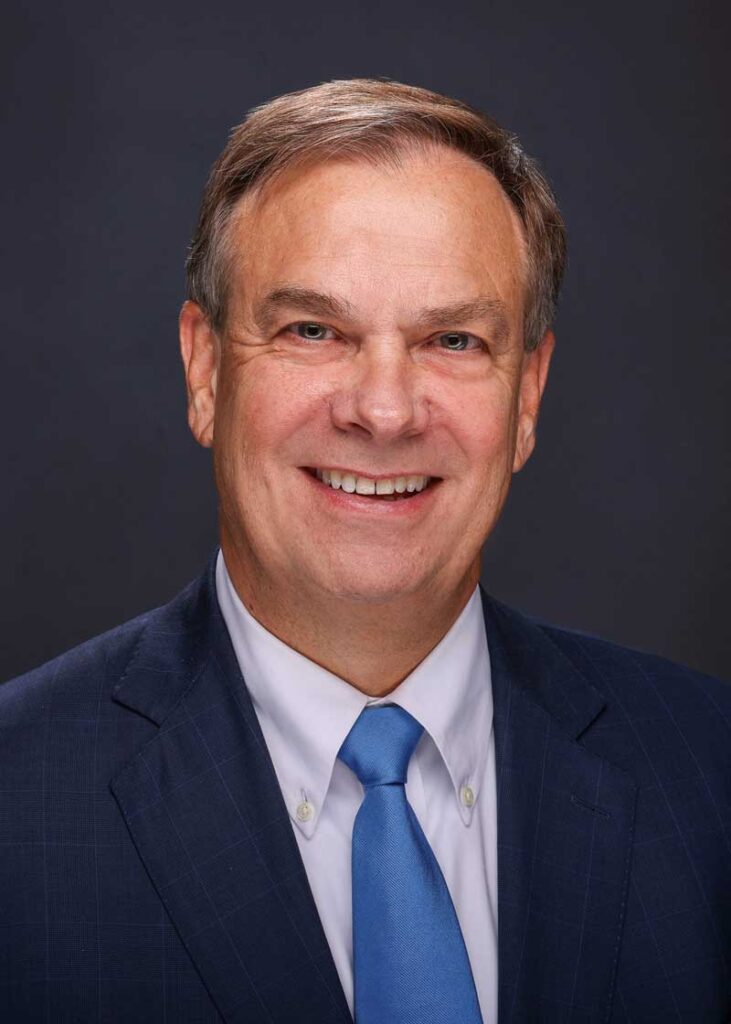 UASystem's tweet photo. UA System Chancellor Sid J. Trant was selected for Leadership Alabama's Class XXXVI, joining distinguished leaders from across the state in a program designed to strengthen collaboration and move Alabama forward to help the state reach its full potential: https://t.co/cyzLm8zPpc https://t.co/euC0KPEbZV