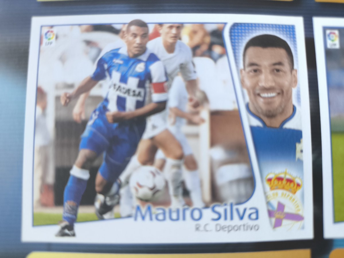 Marcador_Retro's tweet photo. ⚽️🏆 HOY, TERESA HERRERA

El Deportivo y el Real Madrid se enfrentan esta noche en A Coruña.

Dos cromos, dos leyendas: Mauro Silva 🇧🇷 y David Beckham 🏴󠁧󠁢󠁥󠁮󠁧󠁿.

El fútbol de otra época, en dos cromos. 💙🤍

#MarcadorRetro #TeresaHerrera #Deportivo #RealMadrid  #FútbolRetro https://t.co/SXCDpCqdiq
