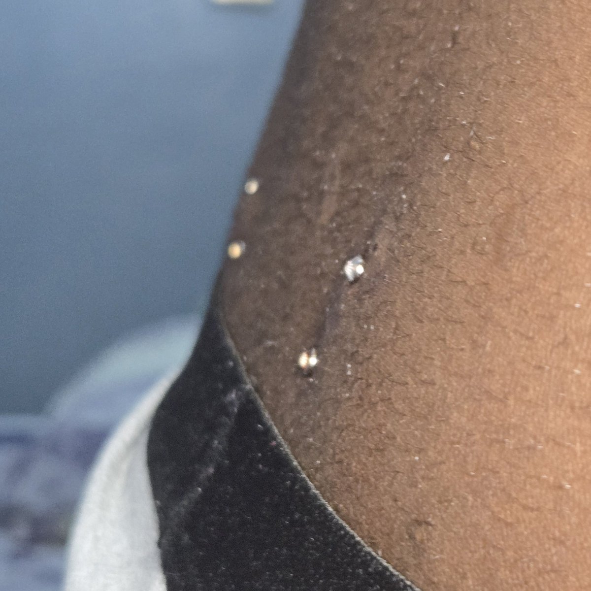 imose_ng's tweet photo. Surface back 
Done with a 14mm titanium staple bar
#piercing #explore #imose https://t.co/pzhfc3xL0j