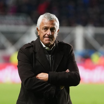 Gonzaaorellano's tweet photo. "Los únicos que nos sacan adelante son los jugadores. A la gente le pido apoyo y estar todos juntos. Si insultan, no se gana, al contrario". Gorosito en La Red. #SanLorenzo https://t.co/Tpy5WpSlOP