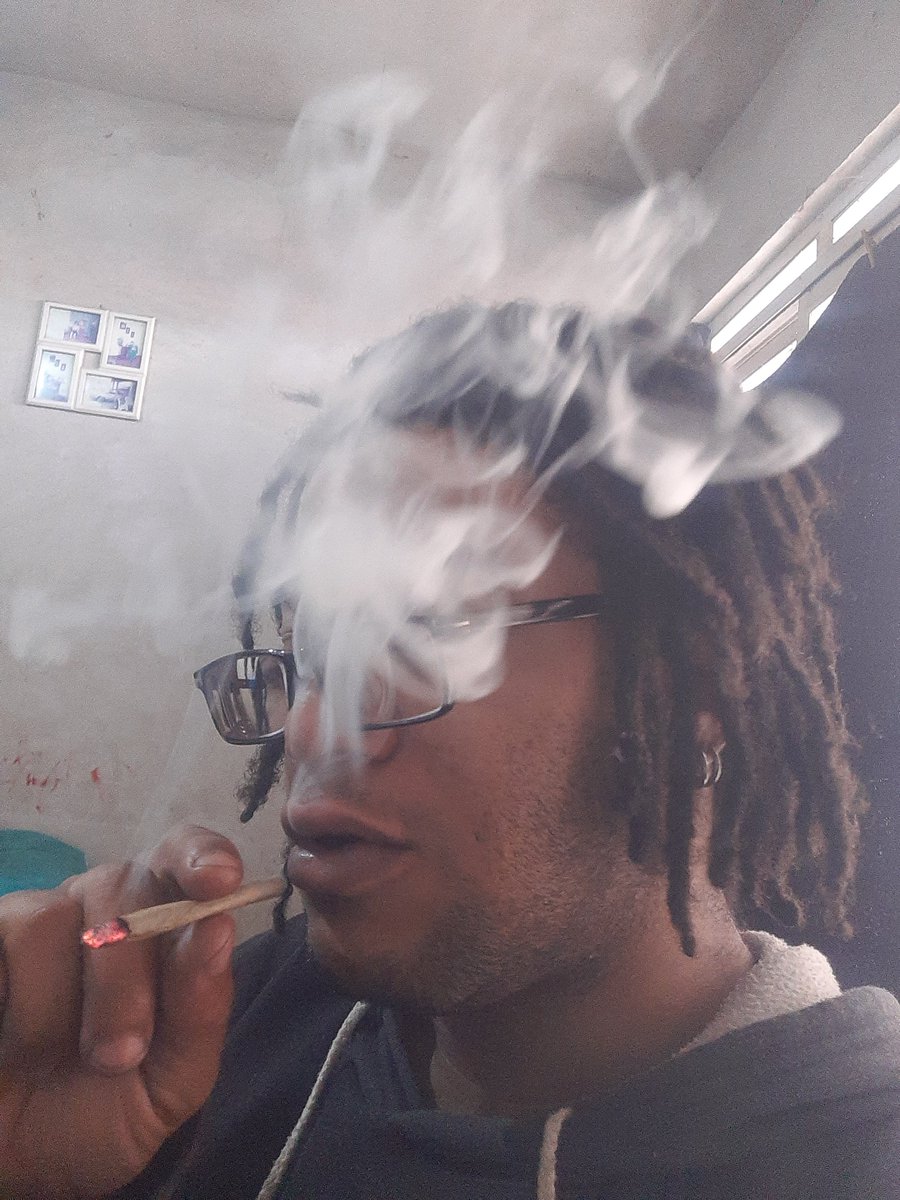DoContra333's tweet photo. Esse que deixou o Kevin, DeBruyne,..π΅πΆ
#drugtwt #drugstwt #weedtwt #drogatwt #maconhatwt https://t.co/8pqXtNhIFB