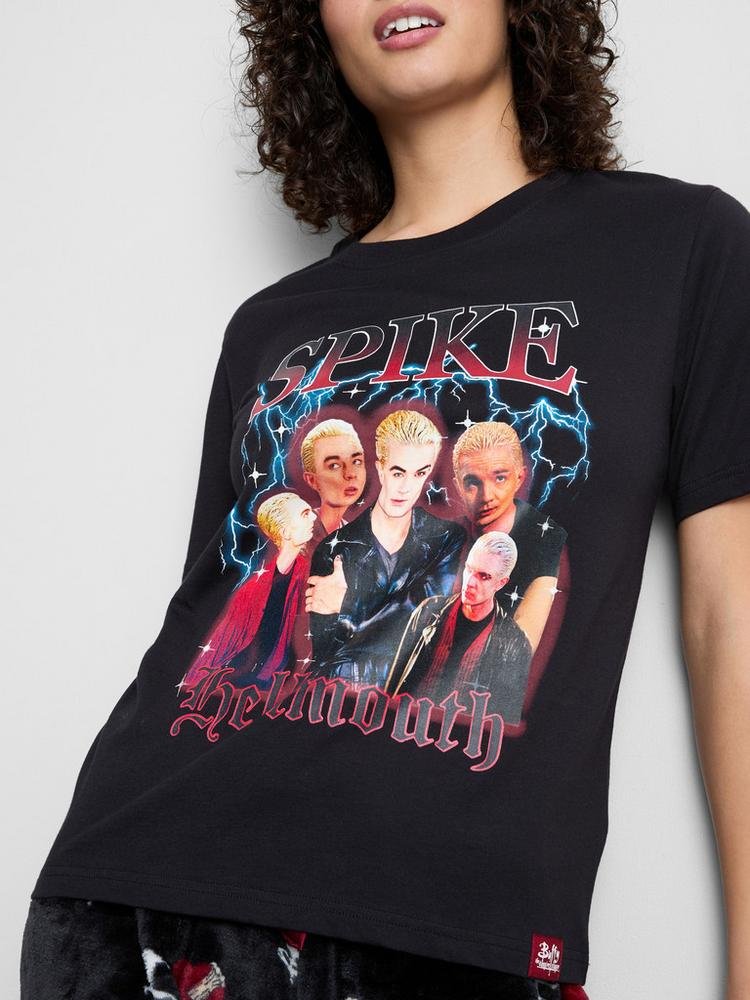 harlivymaclay's tweet photo. they're releasing more stuff!! https://t.co/7DLOQzhLX7