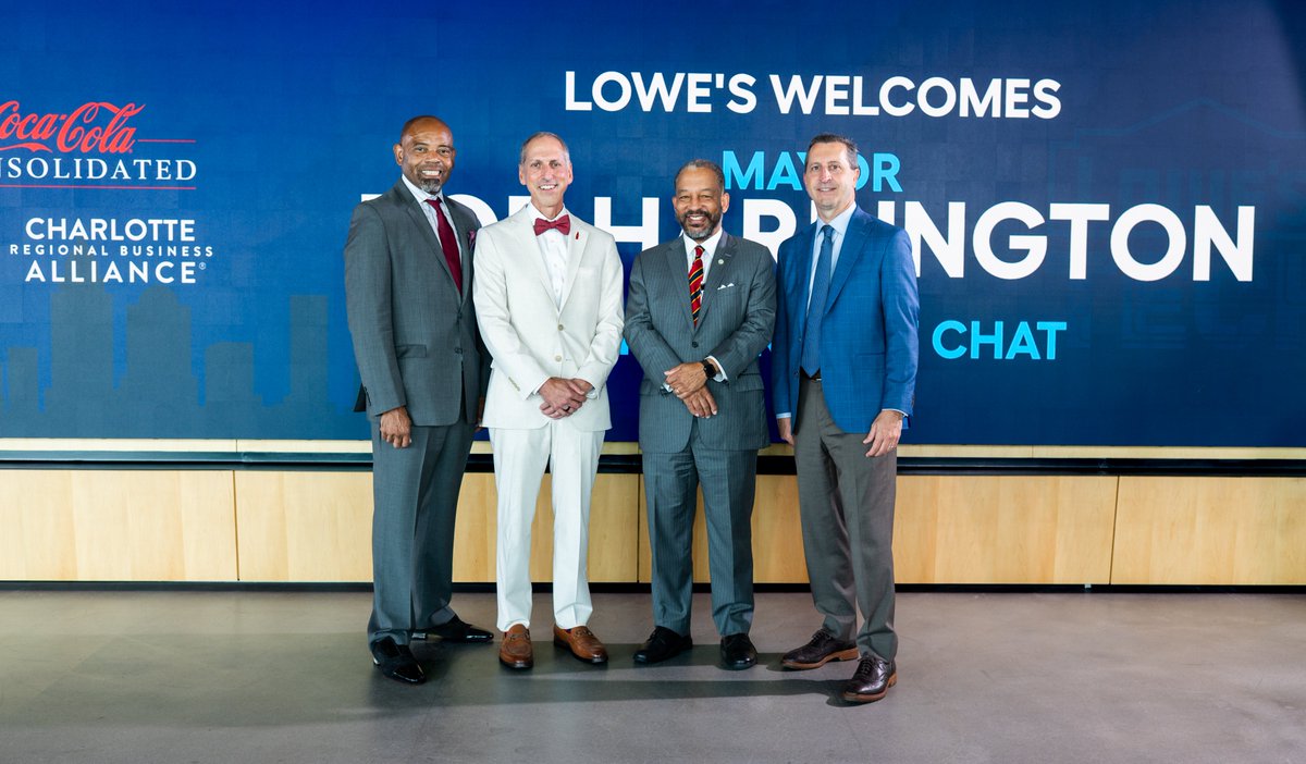 CLTMayor's tweet photo. Thank you to CELC and the @clt_alliance for the invitation to yesterday’s exceptional fireside chat. I’m grateful to Dave Katz of @CokeCCBCC for moderating the conversation and to @Lowes for graciously hosting us. https://t.co/ITDrqGZFUl