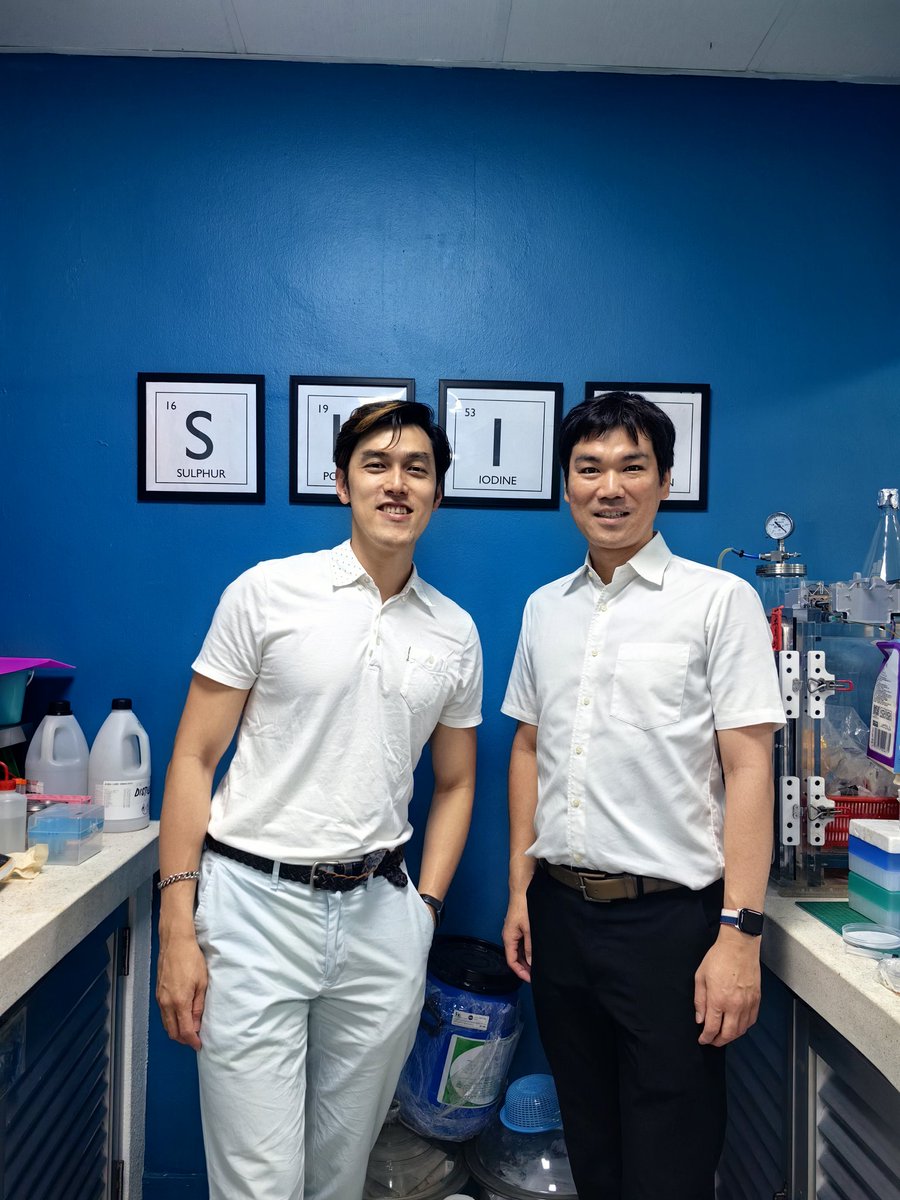 gohchoonfu's tweet photo. Glad to have Keiji Hirota from @MPU_koho visiting us for #summerschool monitoring & sharing #pharmacyeducation in #Japan 🇯🇵! Also visit our #skinresearch lab & discuss potential #researchcollaboration! Happy to see him enjoying 1st #Malaysia experience with local delicacies! https://t.co/dhM6r1HYfD