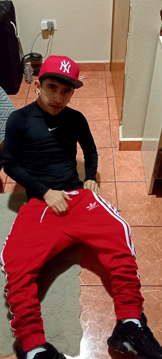 wtf_imedzz's tweet photo. When Boss @ChavladKayden chooses the fit, I gotta show the sag, like the good slut I am for him
I am all yours Boss, always be ur chav slut n saggn hard for ya!!! https://t.co/afkzzSN95g