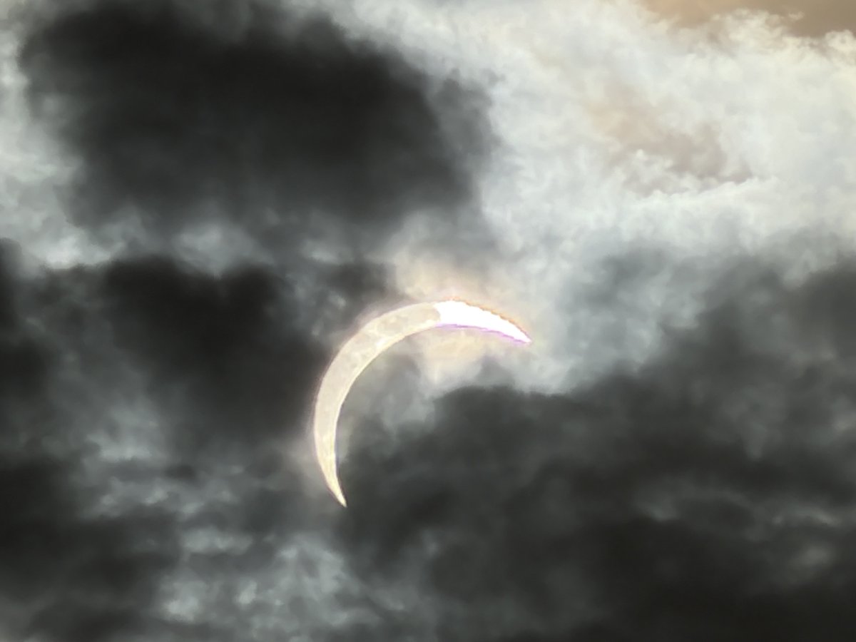 Themacsterdmv's tweet photo. #Eclipse https://t.co/TLhThUcnev