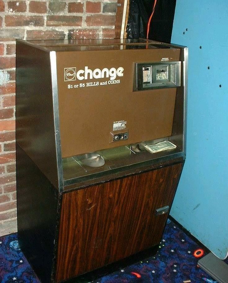 GrowingUpRetro's tweet photo. One arcade. Five dollars. Memories for life. https://t.co/IUUiRbp7nd