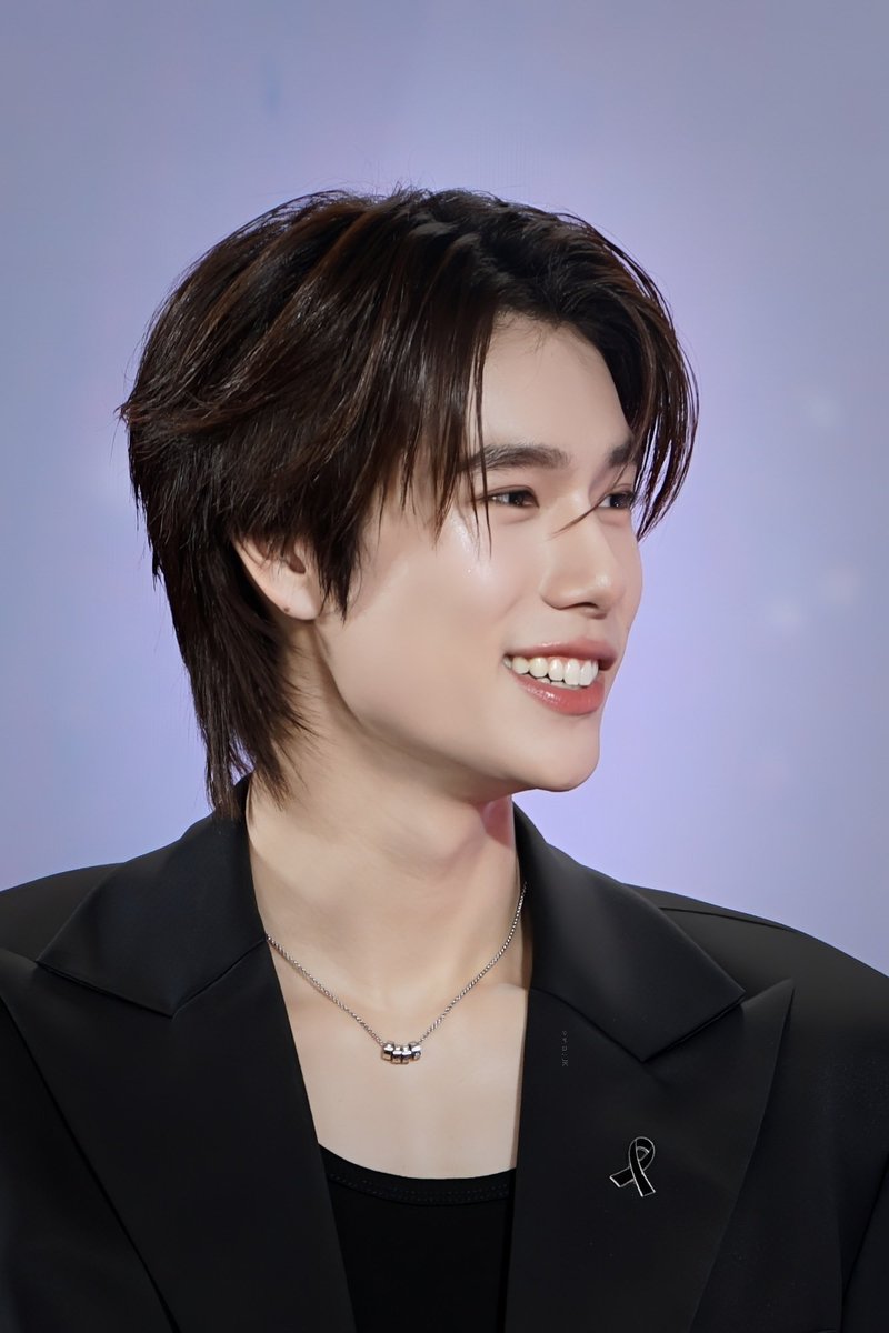 Mew__JK's tweet photo. พุพุ๊

#phuwintang
#รอยยิ้มณรว #ปอนด์ภูวินทร์
#DermatigeXPondPhuwin https://t.co/ISmvM6dmnn