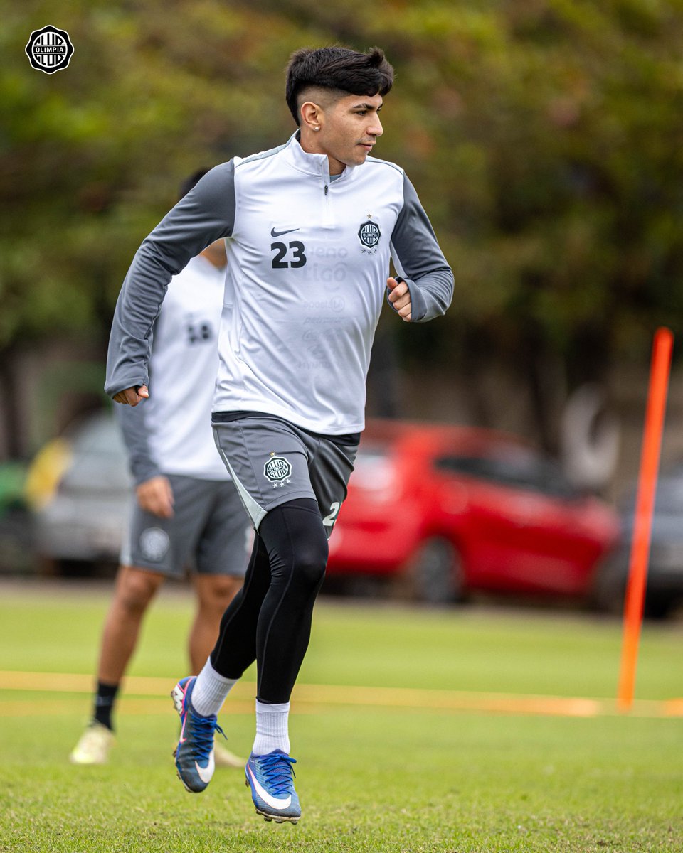 elClubOlimpia's tweet photo. 🔛⚽️ El último entrenamiento antes del viaje a Río de Janeiro.

¡𝐕𝐚𝐦𝐨𝐬, 𝐅𝐫𝐚𝐧𝐣𝐞𝐚𝐝𝐨! ⚔️ https://t.co/pPJqJKr7BK