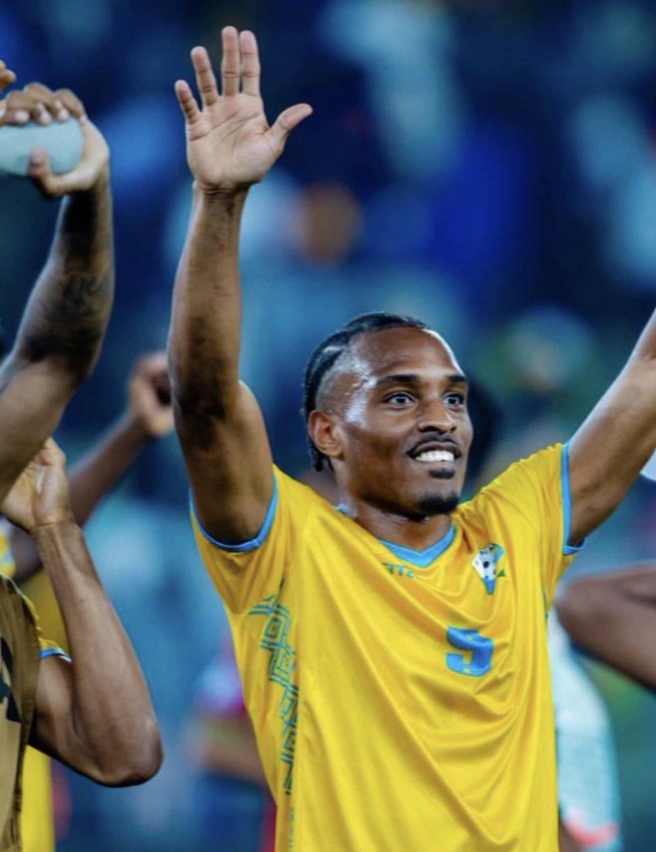 imfuraluc01's tweet photo. OFFICIAL: Rwandan striker Joy-Slayd Mickels 🇷🇼 has completed a move to Hibernians FC 🇲🇹 from Karvan FC 🇦🇿.

The 32-year-old joins the 13-time Maltese Premier League champions, a club that proudly holds the distinction of never having been relegated from the Maltese top flight.  

@bbkigalifm 89.7 FM