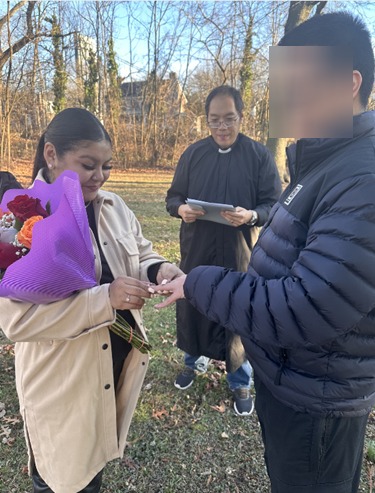 libsoftiktok's tweet photo. 🚨HUGE marriage fraud scheme BUSTED

The DOJ just charged 11 individuals for facilitating over 1000 SHAM marriages between Chinese nationals and U.S. citizens in order to provide access to green cards.

This operation occurred for OVER A DECADE.

Do @IlhanMN  next @TheJusticeDept!