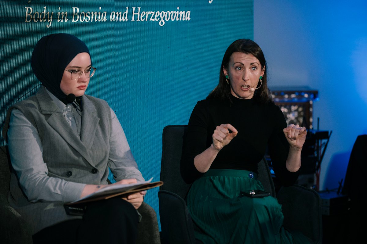 UNAOC's tweet photo. 🕊️Through "A Call for Peace, the End of Wars and Respect for International Law"—from its launch in Gernika, through Sarajevo, &amp; most recently in Luanda—UNAOC has placed young people at the centre of translating the lessons of history into a renewed commitment to peace. #YouthDay https://t.co/MrnGoA0TMa