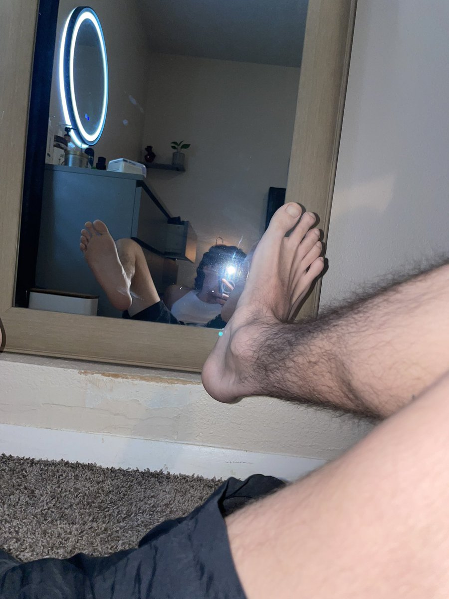 barefootblazee's tweet photo. Toes looking real good today 😵‍💫 https://t.co/bOpqiTyXff