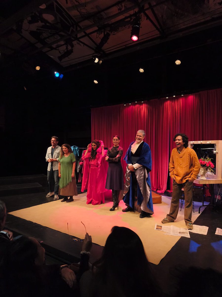 elalexramirez's tweet photo. RESET
Dramaturgia y dirección: Alejandro Ramírez 

Con la actuación de Valentina Cueva, Mayed Nazzoure, Janneth Villareal, Aleyda Gallardo y Marco Zapata. 

📍El Círculo Teatral (Veracruz 107, Condesa. CDMX)
8:00 pm 
Boletos en taquilla y en https://t.co/2ANGDAs0VZ https://t.co/19OrjyF0ii