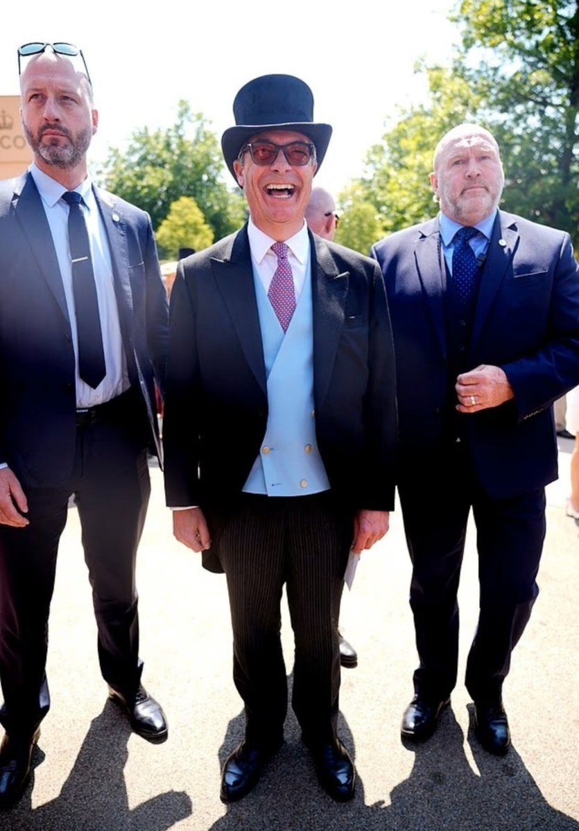 Parody_PM's tweet photo. Come on Clacton - strike a blow against The Establishment by voting for the guy in the top hat with bodyguards, who doesn't give a shit about you.
#VoteBinface https://t.co/KshFngO1r3
