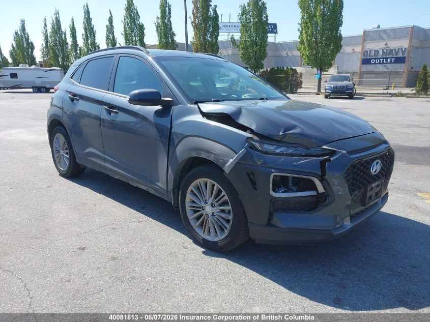 _owula's tweet photo. 2018 Hyundai Kona 
Salvage title 
Runs and drive 
56k miles 

95k cedis including shipping https://t.co/8jD3z3vpAN