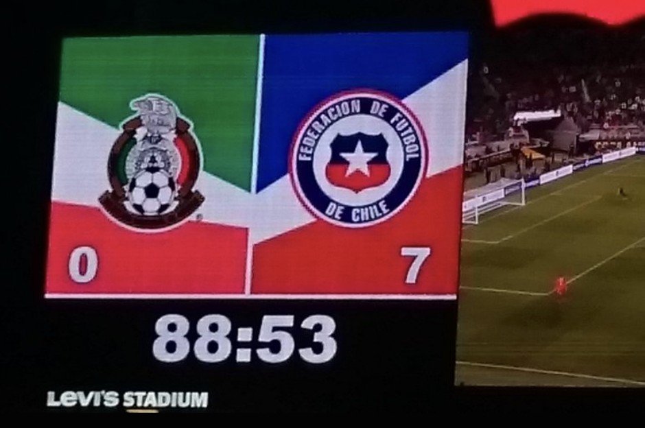 AGS_DCG's tweet photo. @MexicanMbappe @AllFutbolMX Jajaja sacaste la foto en El mismo angulo como lo tome ese dia.. https://t.co/mYHClqC9hd