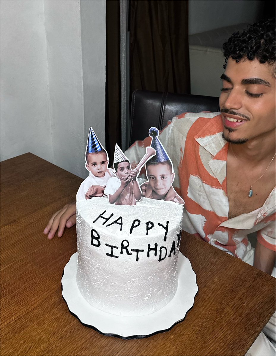 Joen_MC's tweet photo. Yesterday, I turned 22 https://t.co/ONaFabnQ7h