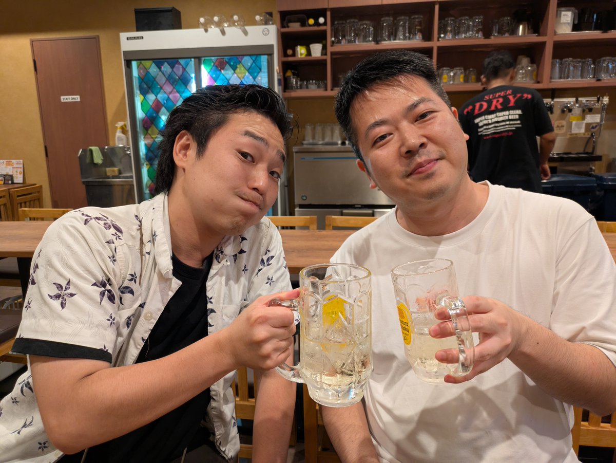 sakurakoudan's tweet photo. #ルート9歌劇団 ご来場ありがとうございました✨️
写真を一枚も撮らなかったので
帰り際に主演の2人を😉
肝心の高座が思ってたことと違う枕だった+話もやろうと思ってたのと違う話にはいってしまって
頭がうまく切り替えられなかったという反省
歌もう少し上手く歌いたかった
兎に角荷物が重すぎた😩 https://t.co/69kQXtaNSc