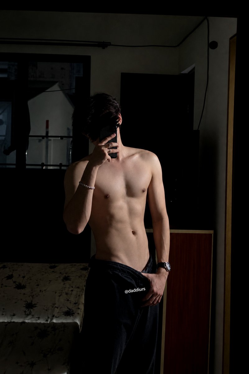 Daddiurs's tweet photo. NEW TO NSFW 🕸️🖤
✯ 6'1 ꜰᴇᴇᴛ   
⋆ꜱᴛʀᴀɪɢʜᴛ 
✯ ꜱɪɴɢʟᴇ ⚠️ ɪ ꜰʟɪʀᴛ 
⋆ ʏᴏᴜʀ ꜰᴀᴠ ɢʏᴍ ʀᴀᴛ  
✯ ꜱᴏꜰᴛ &amp; ʜᴀʀᴅ ᴋɪɴᴋꜱ 
⋆ ʜᴏʀɴʏ ᴍᴏɴꜱᴛᴇʀ 
✯ ᴅᴍꜱ ᴏᴘᴇɴ ꜰᴏʀ ᴍᴏᴏᴛꜱ
✯ ↻ + ♡︎ ꜰᴏʀ ᴍᴜᴛᴜᴀʟꜱ

#nsfw #moots #moothunt #NSFW https://t.co/wnsoVECvb6