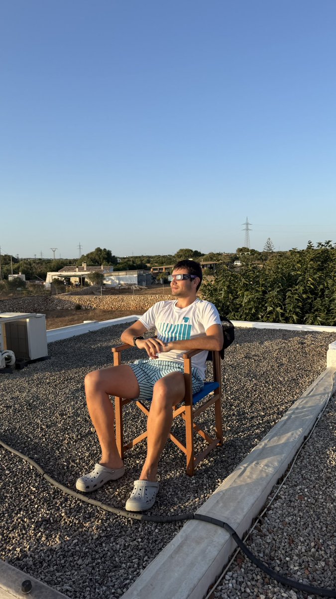 joanboschpons's tweet photo. Watching the end of the world today https://t.co/tc7E5LF0pa