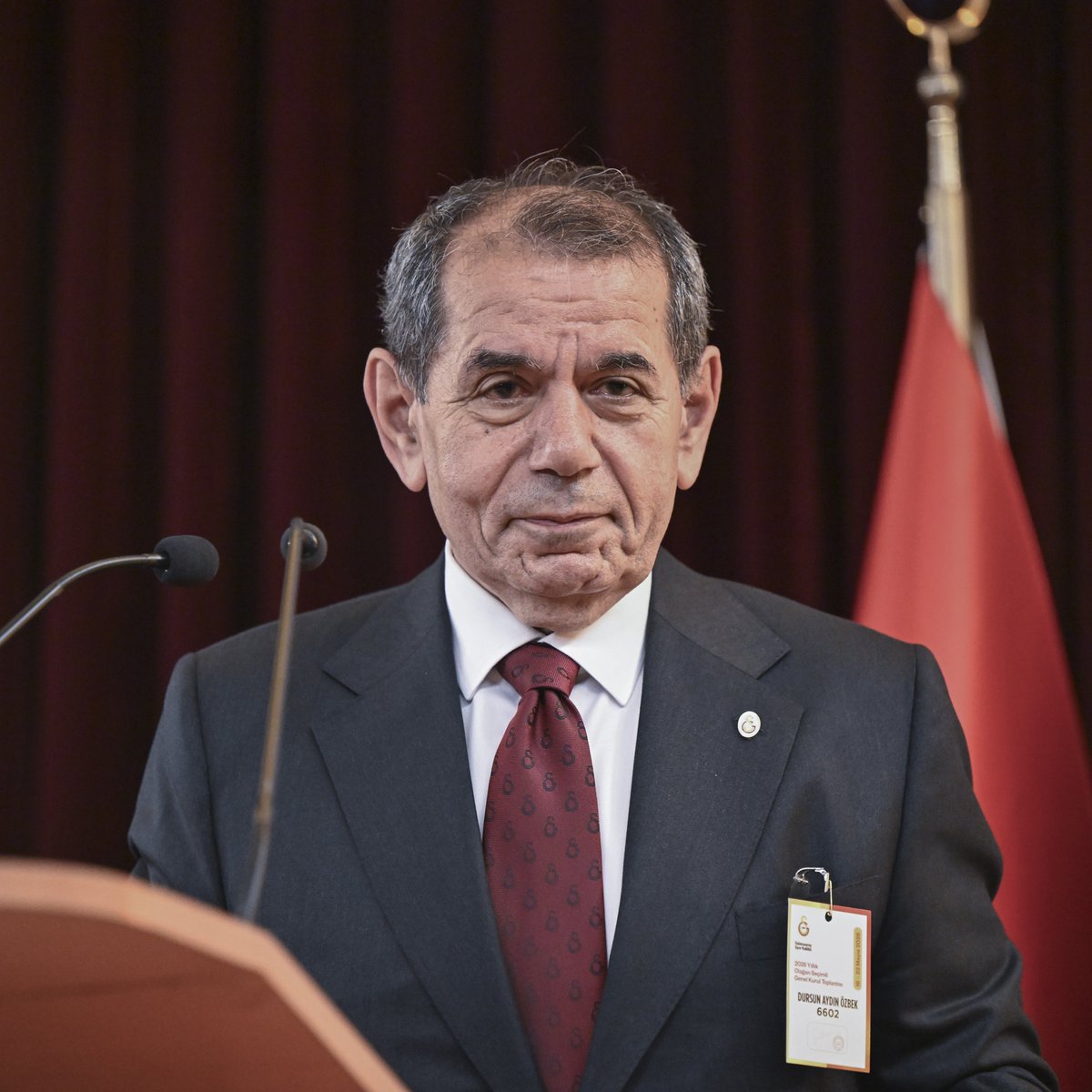 bosunatiklama's tweet photo. Dursun Özbek: "Ben 76 yaşındayım. Çocuklarıma ve torunlarıma bırakacağım en büyük miras, üst üste 5. şampiyonluktur. 

Bunu herkes böyle bilsin." https://t.co/rk0u3RgD5Y