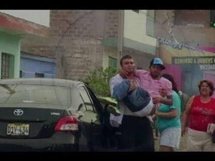 elgatogrone's tweet photo. Los que critican / El criticado https://t.co/1KI7sNMg5H
