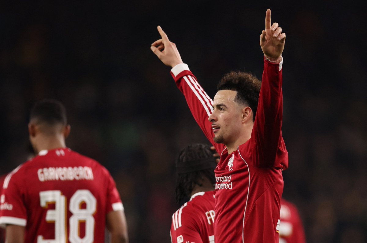 AnfieldInsight9's tweet photo. [🟢] NEW: Inter expected to place a new bid for Curtis Jones. Talks to date, mostly via intermediaries, have seen in a gulf in valuation. Yet Inter now prepared to pay over €35m.

No fresh offer has reached Liverpool as of Wednesday afternoon, but that is expected to change soon.🏴󠁧󠁢󠁥󠁮󠁧󠁿 

[@JacobsBen]
