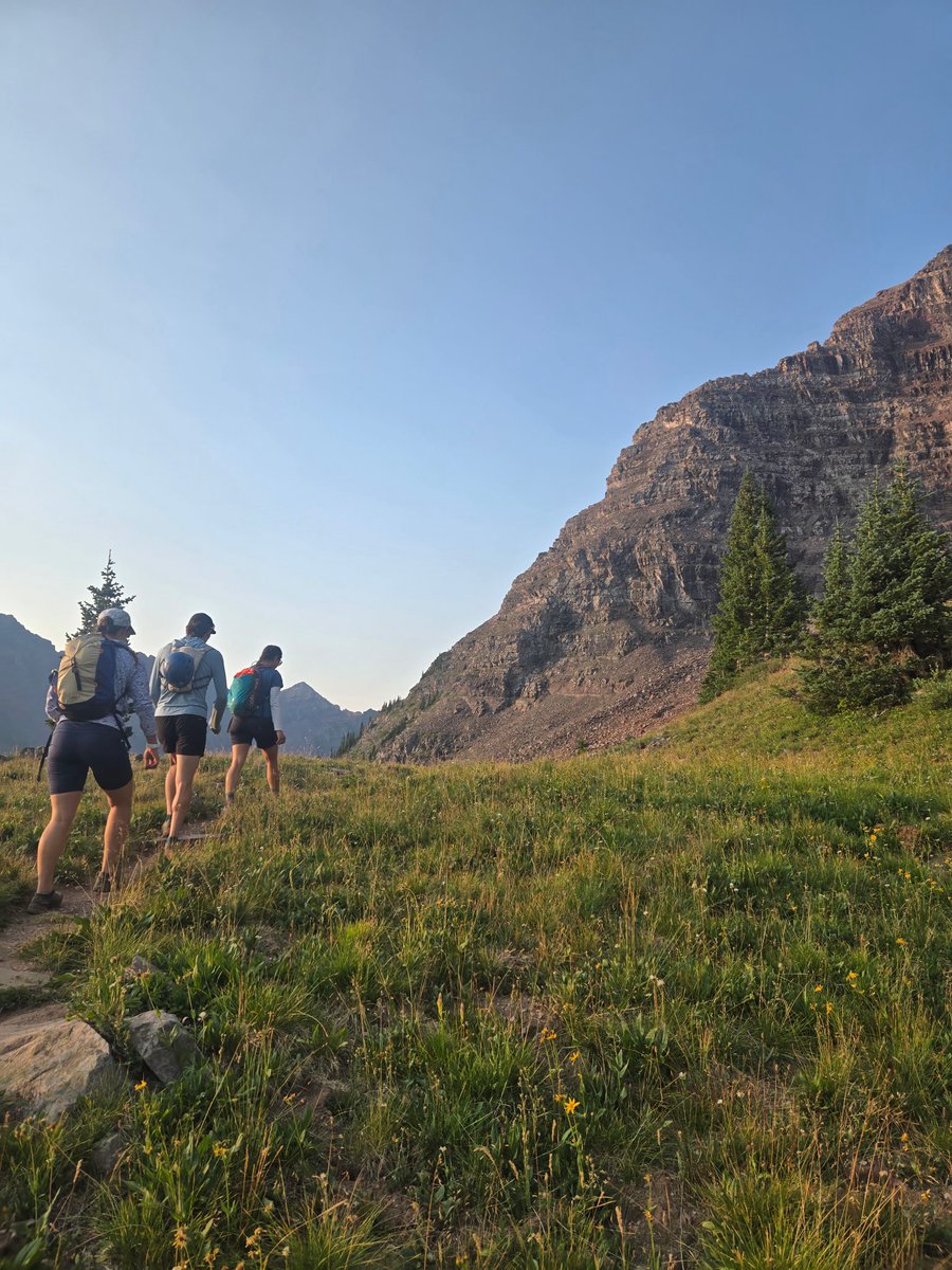 eaganray's tweet photo. Gold mine of a state. Unreal that I moved here spontaneously. North Maroon Peak a few days ago https://t.co/NPMU7lXzbc