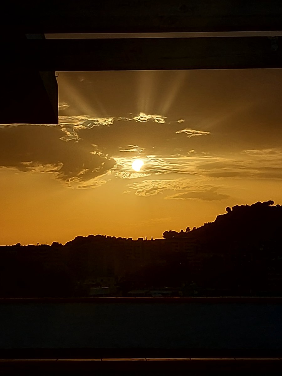 ChakyMaki's tweet photo. Facciamo finta via https://t.co/KsQ6wSDtWz