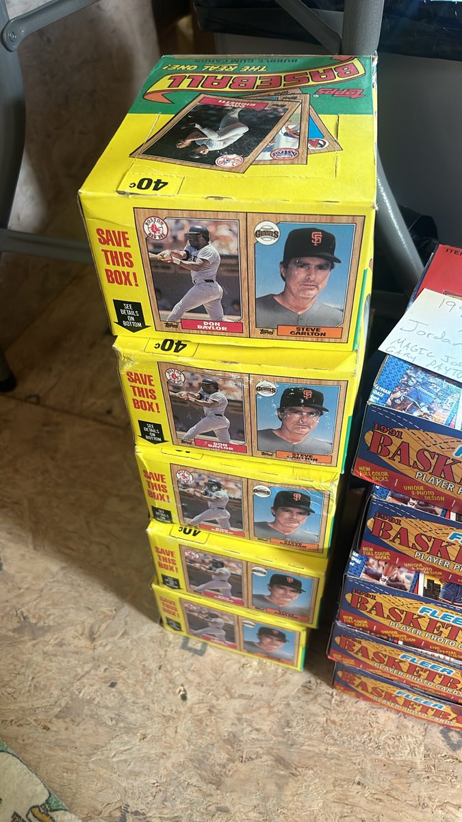 InLawsTreasures's tweet photo. @NECCCards @JunkWaxHeroes Got 5 sitting out right here, plus the rest of the case these 5 were shipped in way back when (my father-in-law’s… hence the name) such nice cards. https://t.co/poZBAANA8i