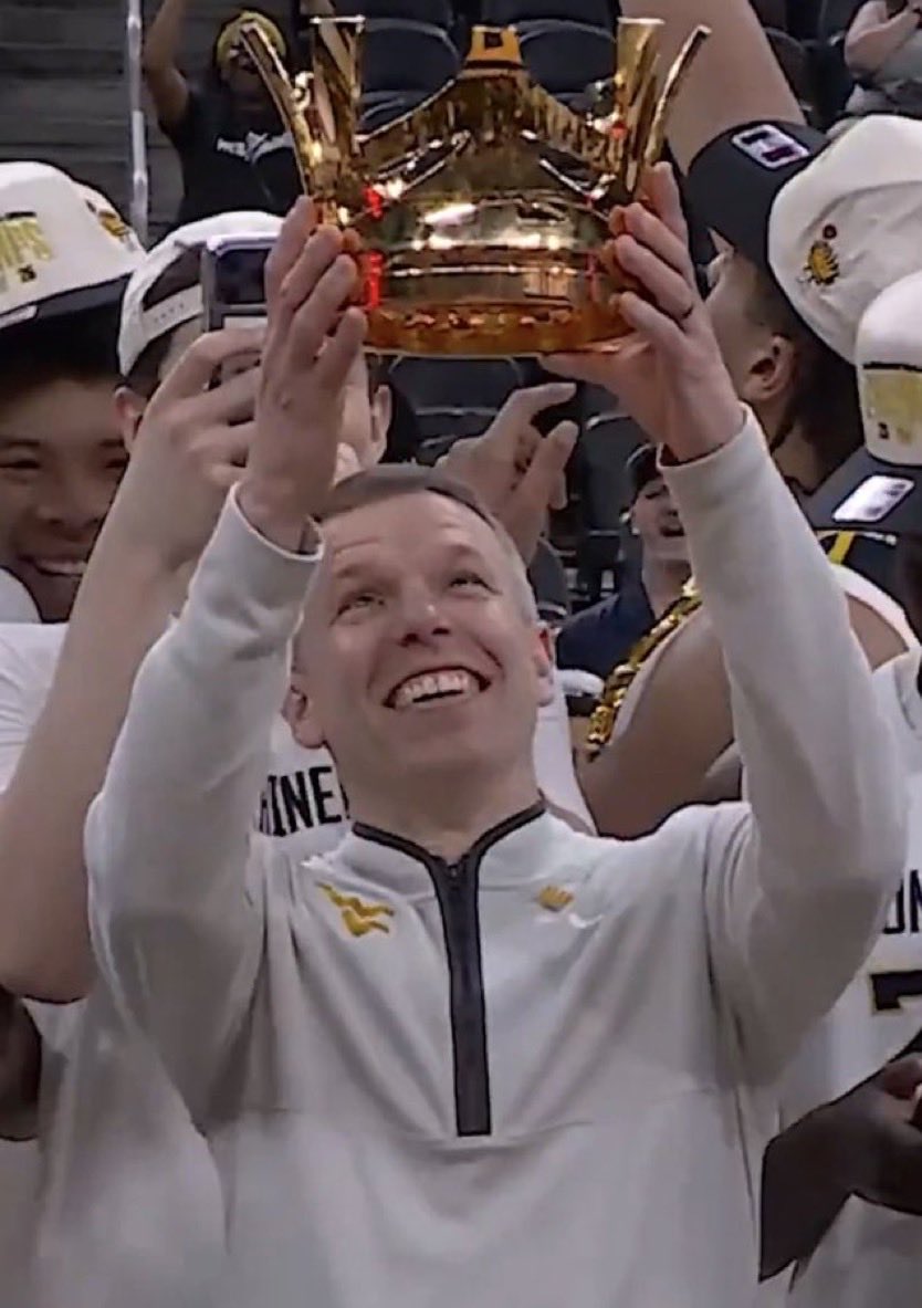 threezus333's tweet photo. @JoeTipton @On3 @WVUhoops @WVUBarstool @rivalskeenan Hodgn’ it https://t.co/dHLVpXGHtk
