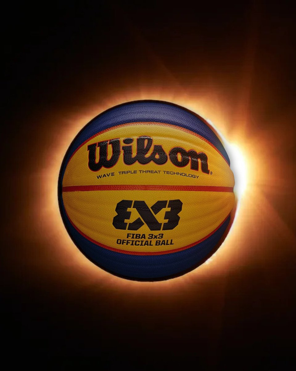 FIBA3x3's tweet photo. Our kind of eclipse. 🌒🏀 https://t.co/TfGixqwTk4