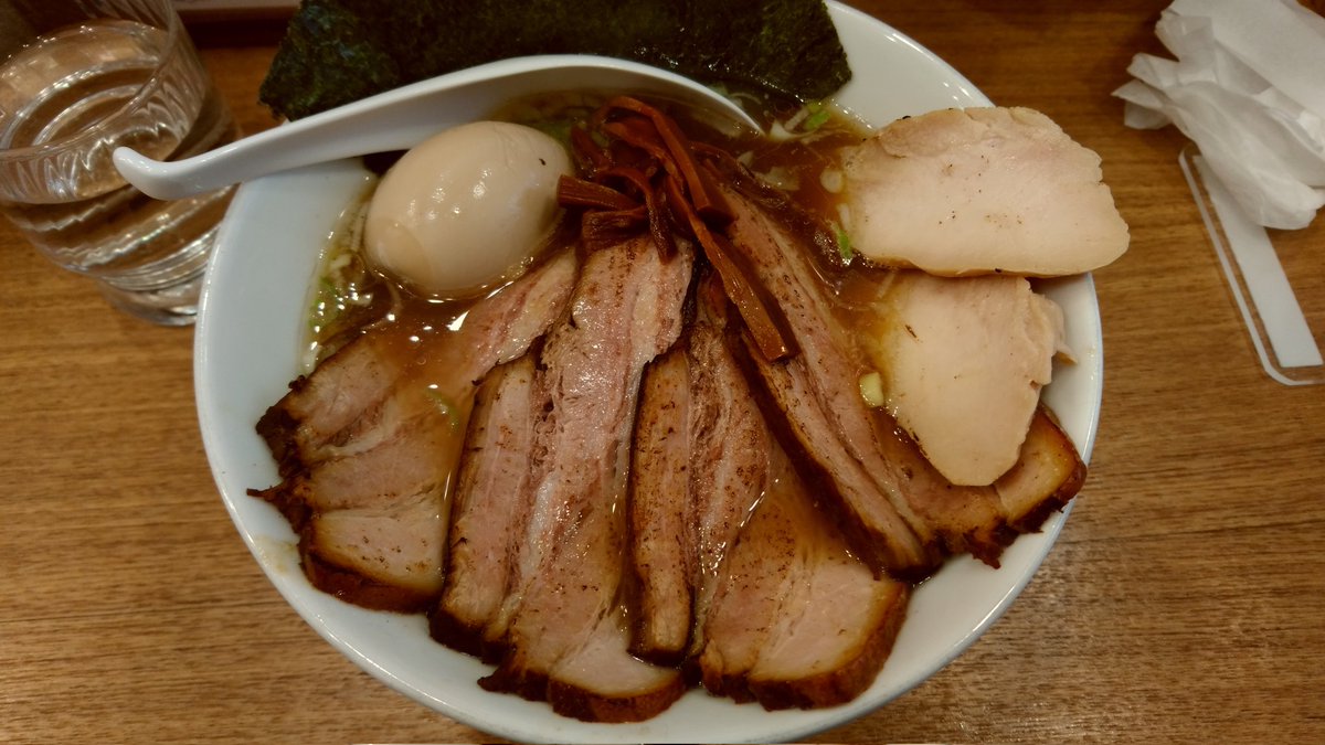simple_731's tweet photo. 大好きで通いつめてたが閉店してしまったお店たち。

①すずめ食堂 @曳舟
②町田大勝軒 @町田
③虎鉄 @蒲田
④下前商店 @元町

どれも似た味を出す店がないほど唯一無二だった。
また食べたい。 https://t.co/2FpdaWANuS