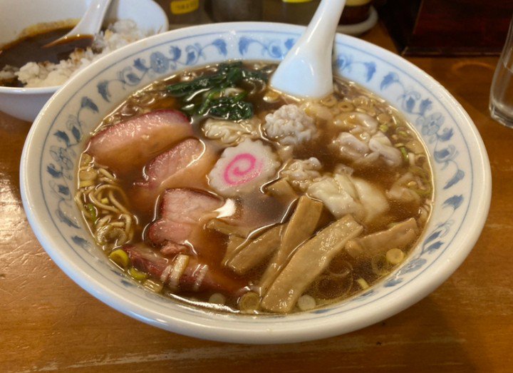 simple_731's tweet photo. 大好きで通いつめてたが閉店してしまったお店たち。

①すずめ食堂 @曳舟
②町田大勝軒 @町田
③虎鉄 @蒲田
④下前商店 @元町

どれも似た味を出す店がないほど唯一無二だった。
また食べたい。 https://t.co/2FpdaWANuS