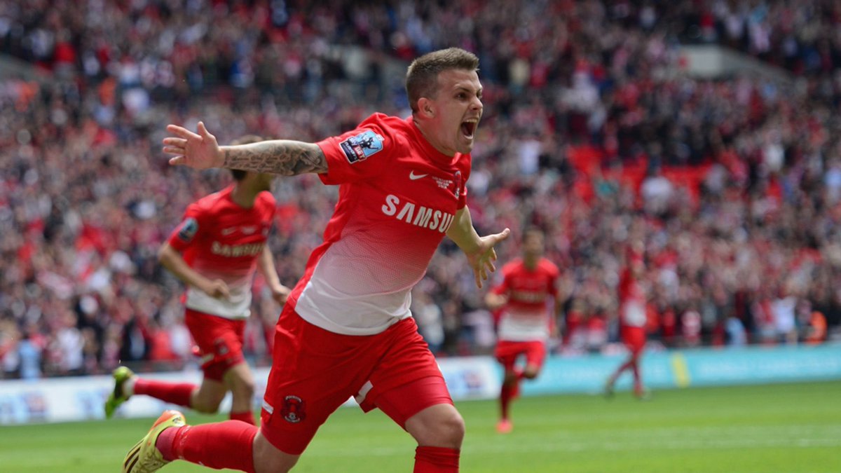 OrientPMC's tweet photo. Happy birthday our Tiny Cox! 🔴⚪️

#LOFC @dean_7cox https://t.co/A0VqNCfH2R
